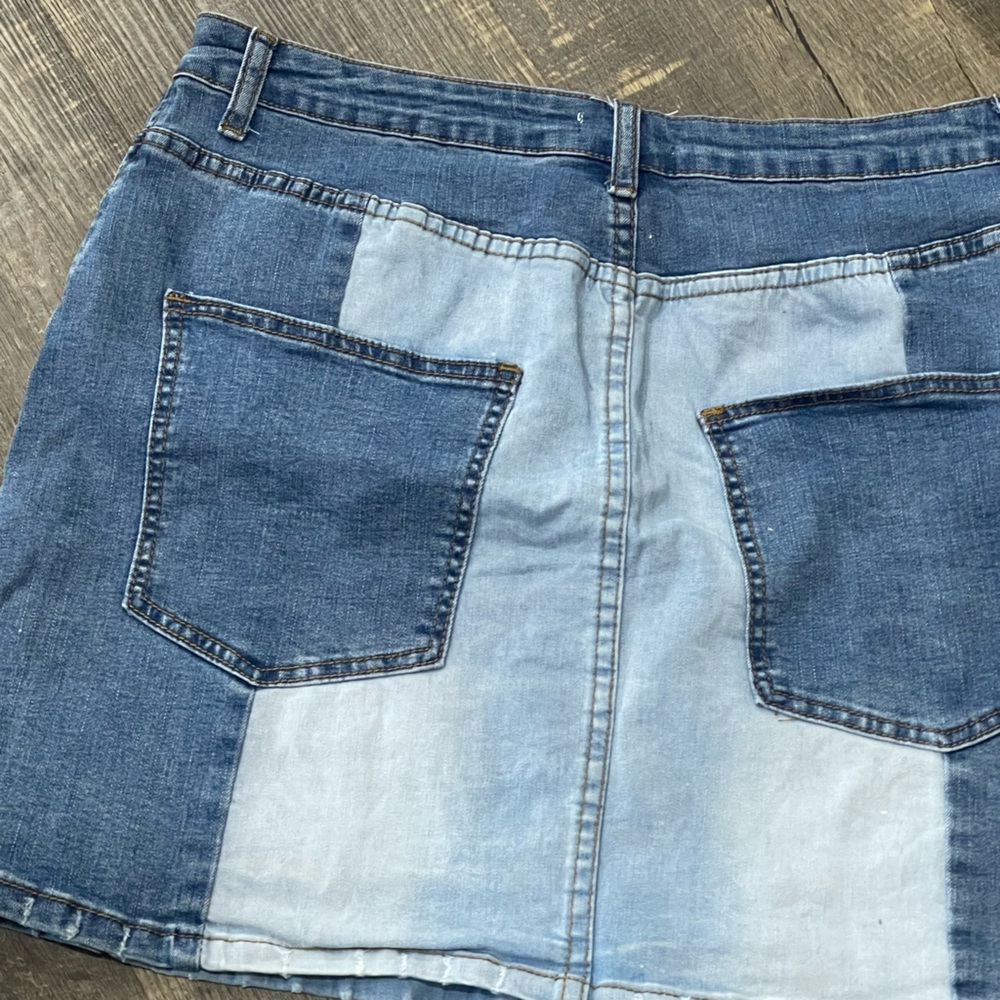 Women’s Jean Skirt - Picture 5 of 6